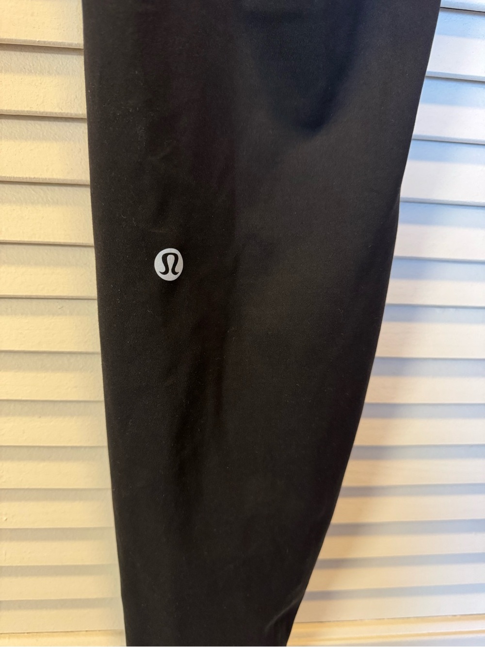 Lululemon Wunder Train High-Rise tight 28”, size 12 - Picture 3 of 4